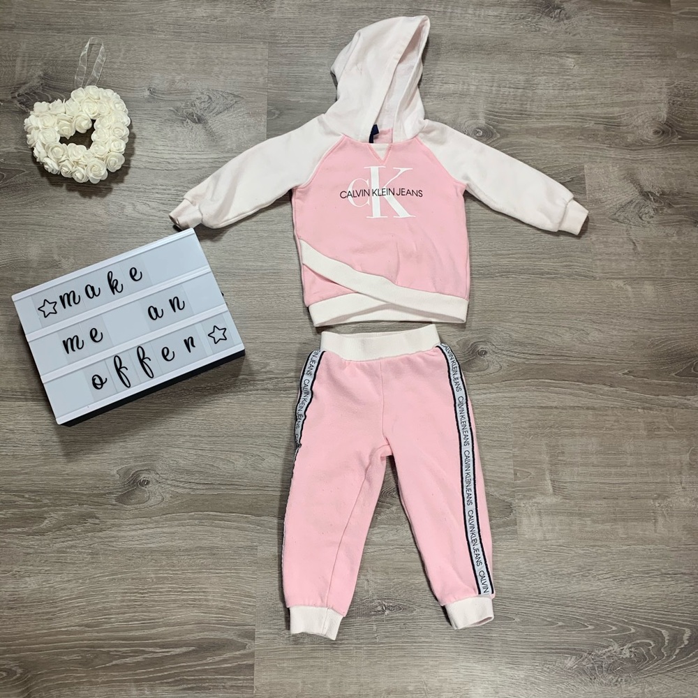 CK girls pink sweat suit set